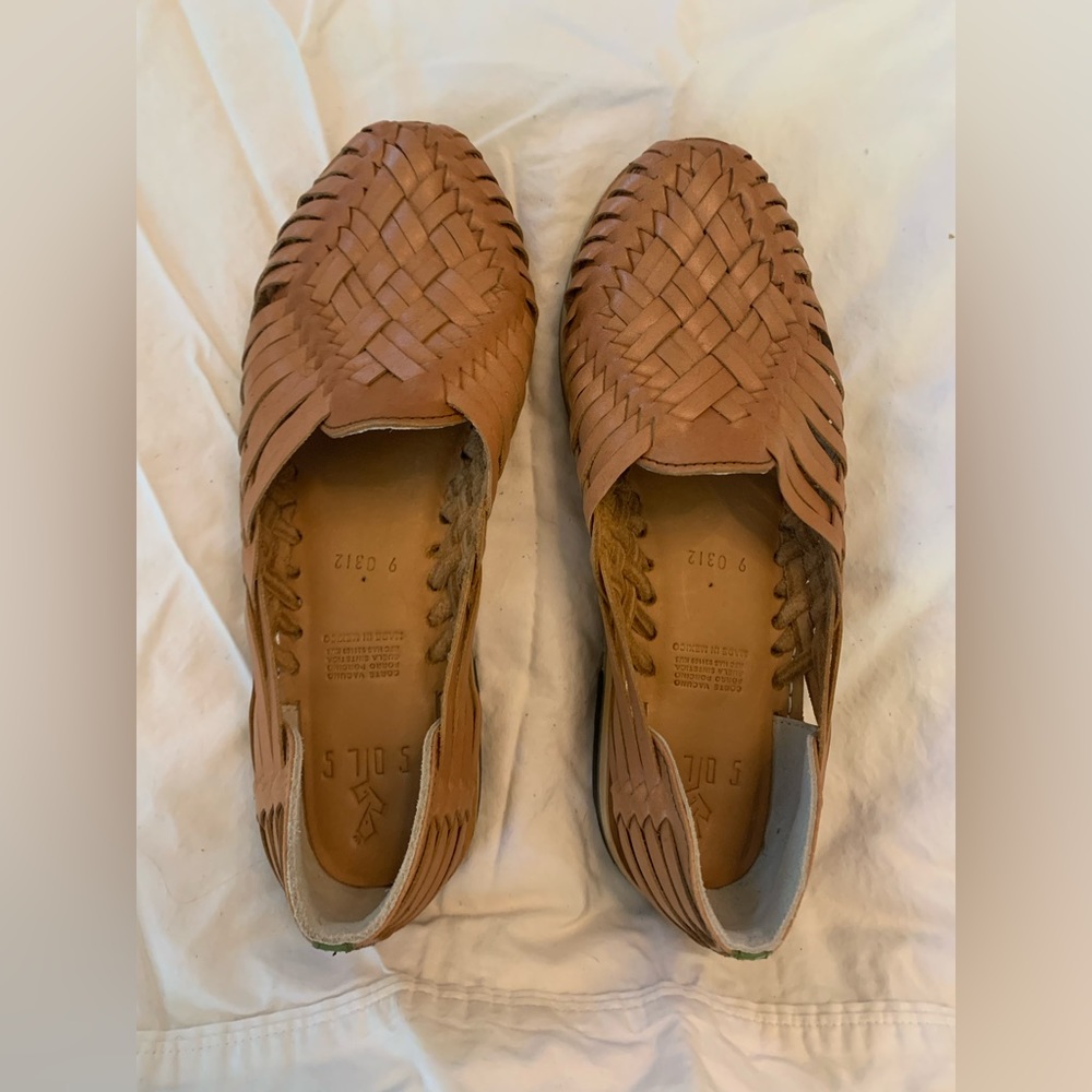 NWOT Sols Huaraches